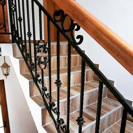 Tara Malesevic - 2 Daire Bajina Basta